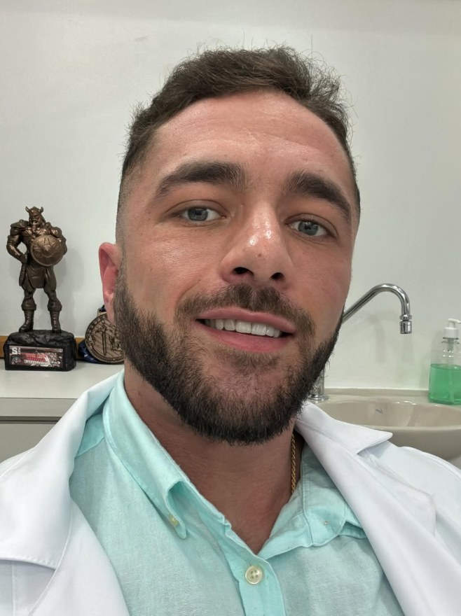 Dr. Pedro Moscoso, médico nutrólogo esportivo em Moema - São Paulo